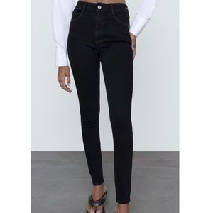 Zara Hi-rise Sculpt Jeans
